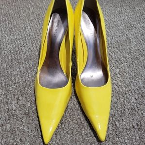 Nine West Yellow Pumps size 11